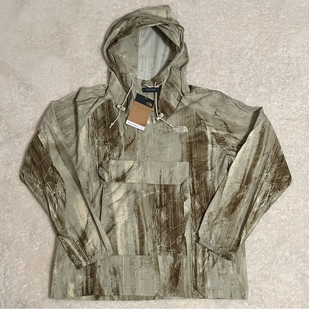 The North Face Mens Printed Class V Packable Pullover Jacket Anorak